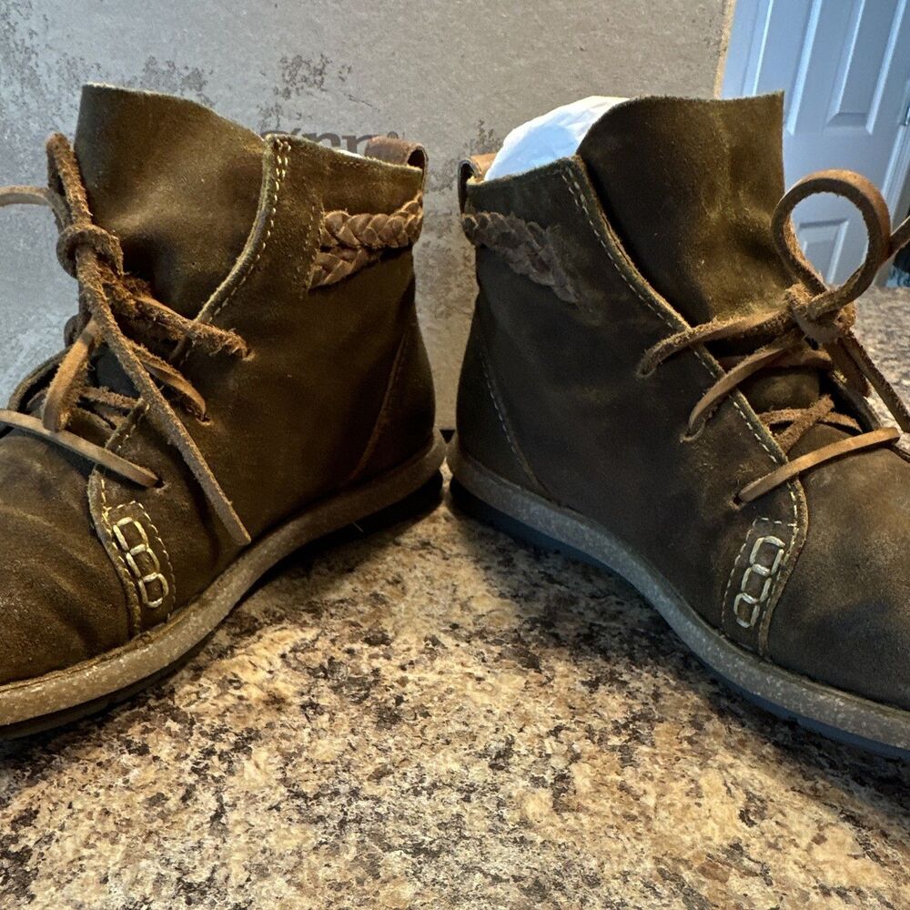 Born Temple sz by 9 Boots Brown Leather Ankle Lace-up Rust Distressed - Picture 7 of 8